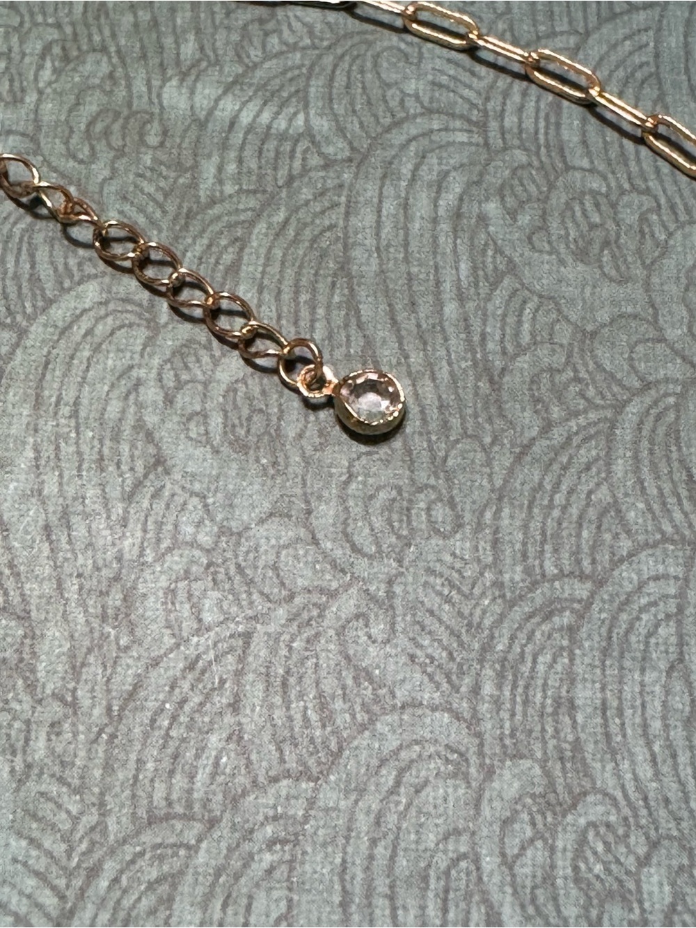 INITIAL S PENDANT NECKLACE - Picture 7 of 9